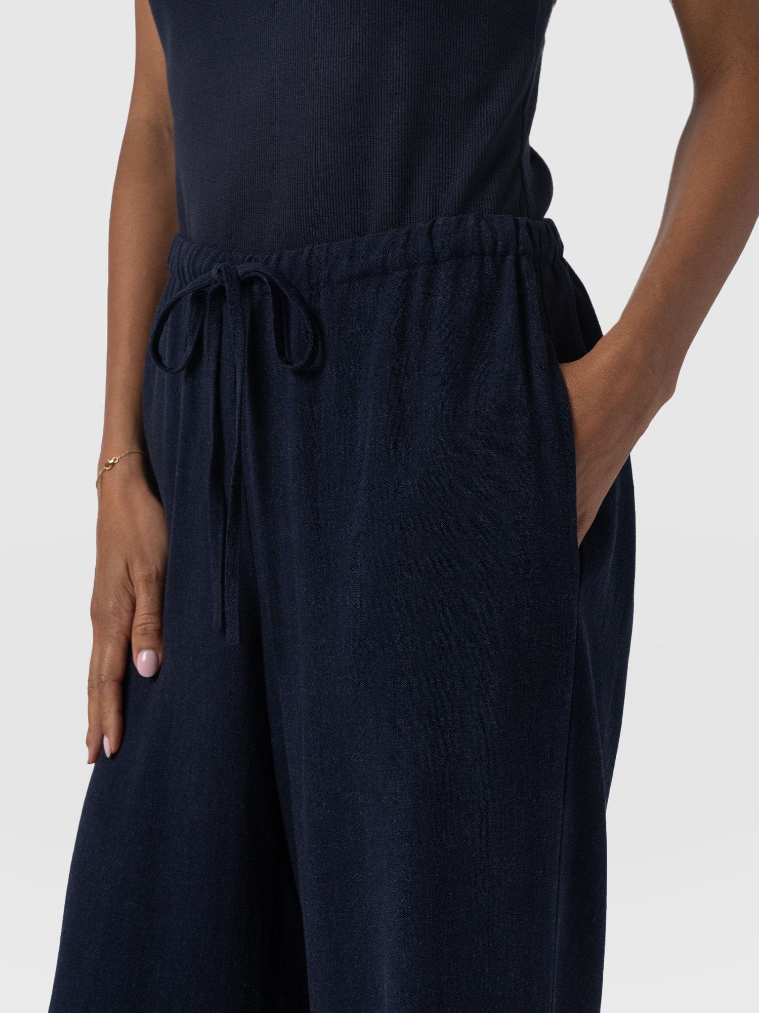 Corinne Linen Pant - Navy - Women's Pants | Saint + Sofia® USA